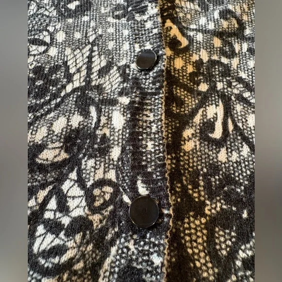 Ladies cardigan lace look by East 5th (XL) accessory’s don’t  come with … - Picture 6 of 8